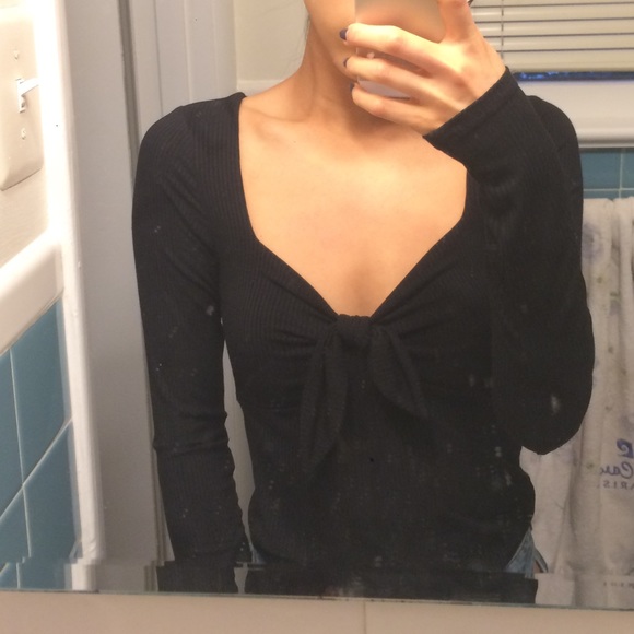 Black tie long sleeve tee small - Picture 3 of 3